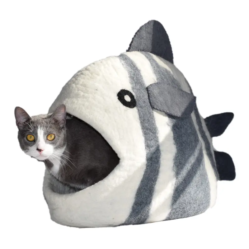 Distinctly Himalayan Wool White Fish Pet Cave